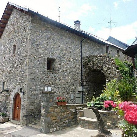 Отель Abadia Del Pirineo Трамакастилья-де-Тена Экстерьер фото