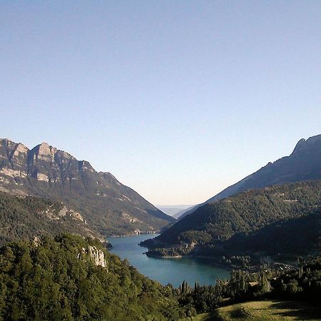 Отель Abadia Del Pirineo Трамакастилья-де-Тена Экстерьер фото