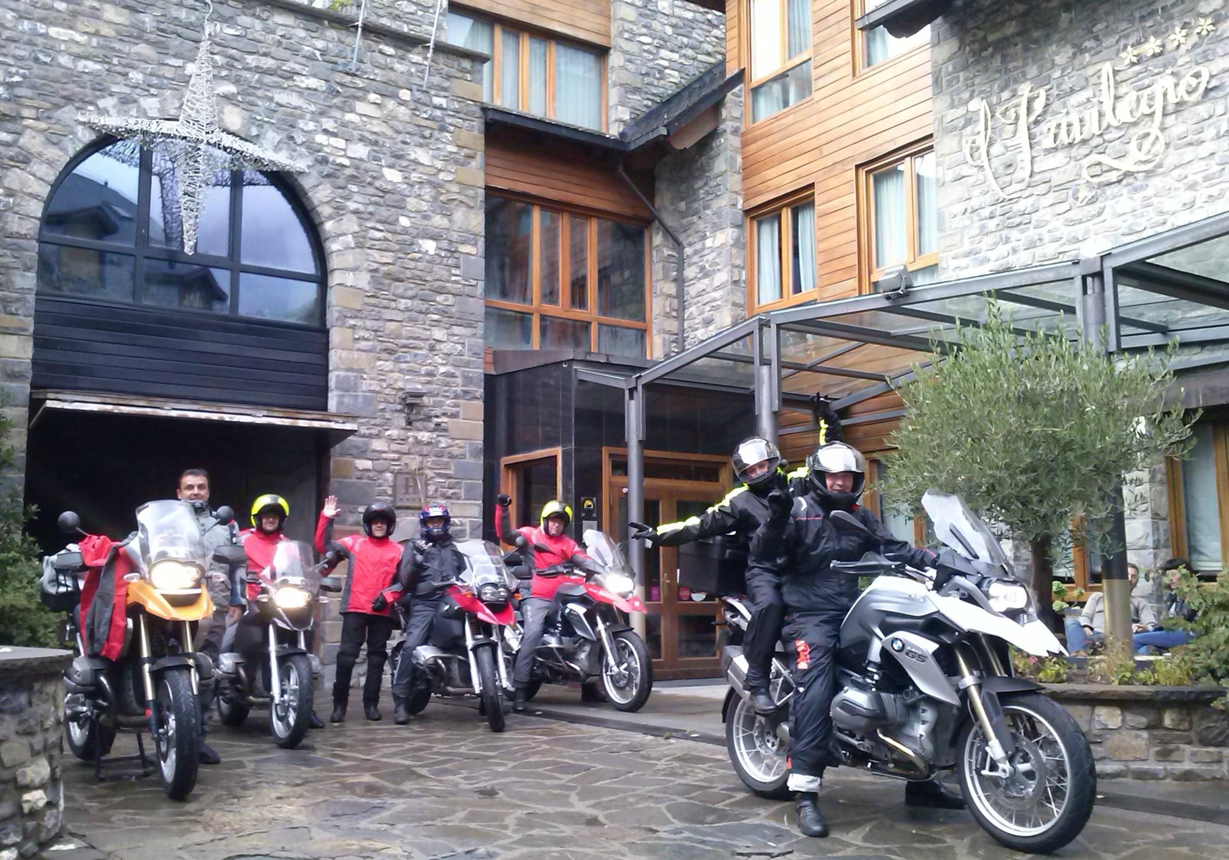 Отель Abadia Del Pirineo Трамакастилья-де-Тена Экстерьер фото