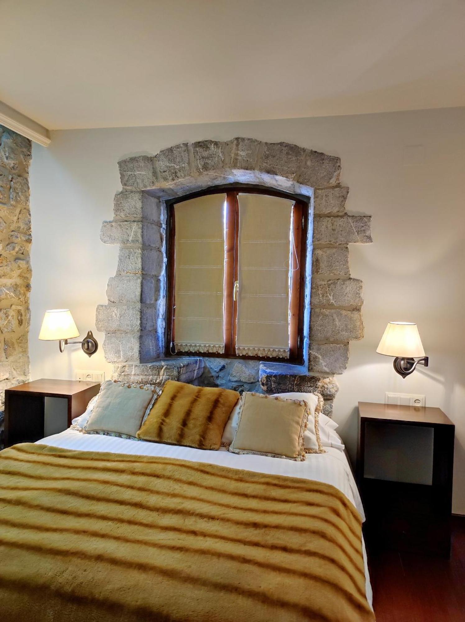 Отель Abadia Del Pirineo Трамакастилья-де-Тена Экстерьер фото