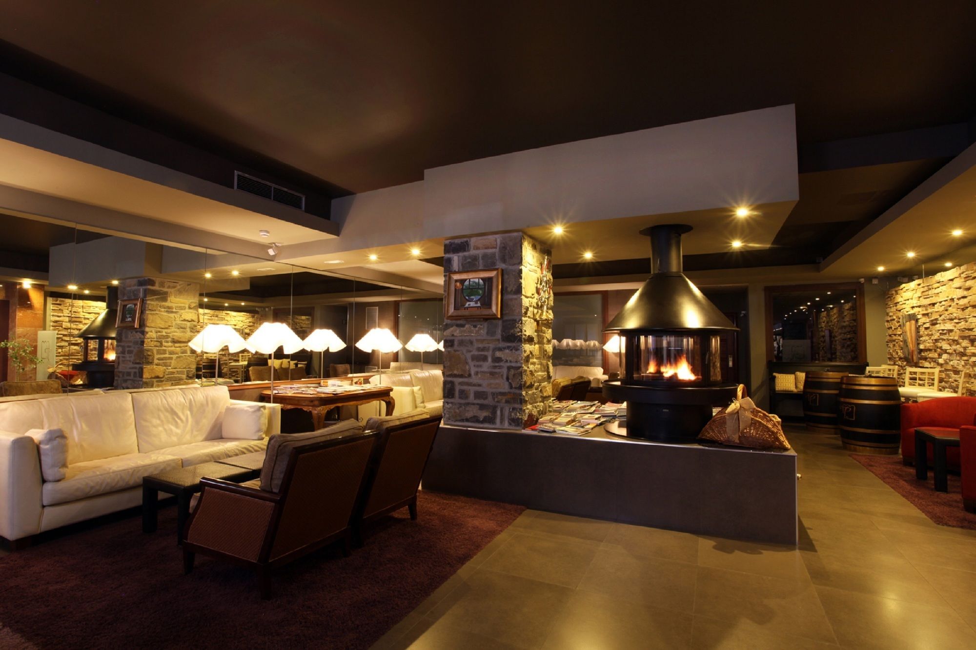 Отель Abadia Del Pirineo Трамакастилья-де-Тена Экстерьер фото